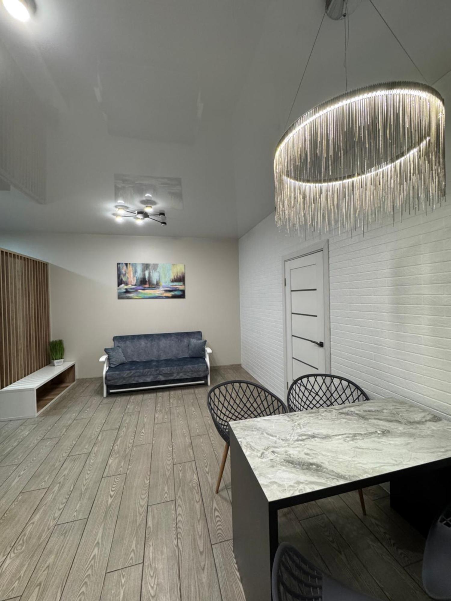 Lux Apartment & Центр,Жк Театральний Rivne Exterior photo