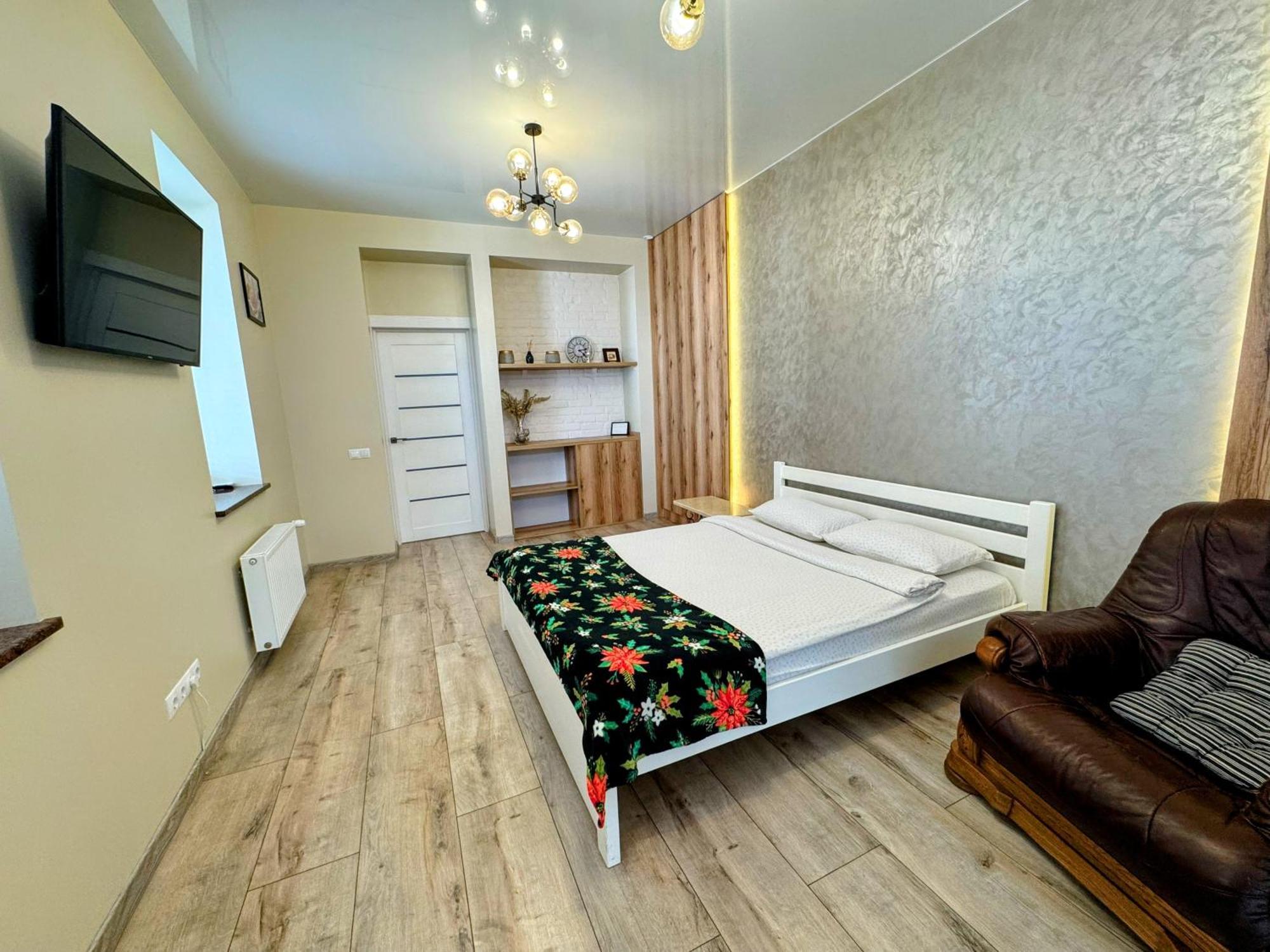 Lux Apartment & Центр,Жк Театральний Rivne Exterior photo